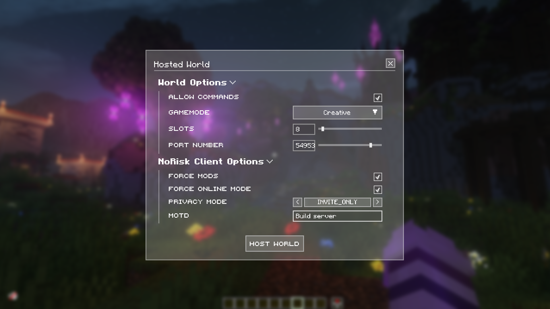 Host a Minecraft world without a server – NoRisk Client Hosted World menu with settings for slots, port, and invite-only mode.